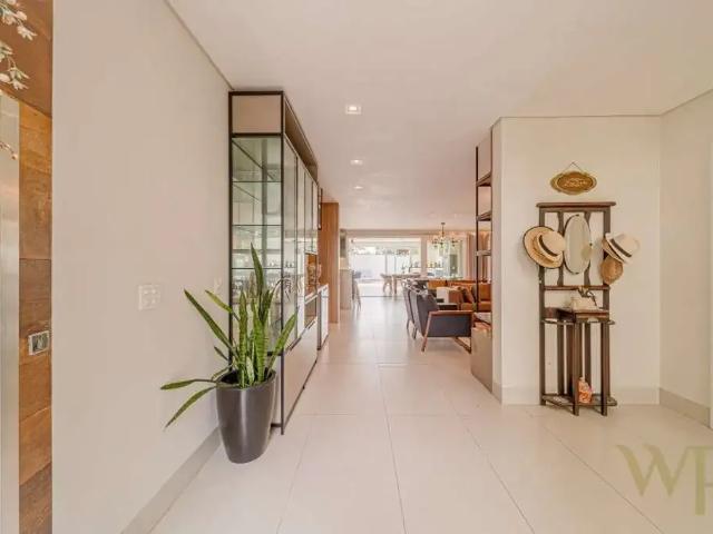Casa / Sobrado em Condomínio para Venda em Joinville/SC Anita Garibaldi 5 Quartos