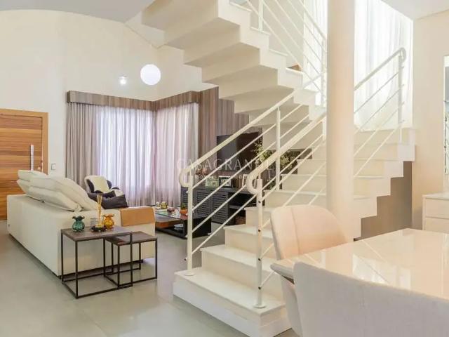 Casa / Sobrado em Condomínio para Venda em Joinville/SC Anita Garibaldi 3 Quartos