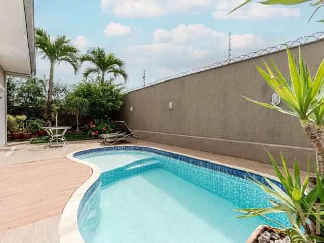 Casa / Sobrado em Condomínio para Venda em Joinville/SC Boa Vista 4 Quartos