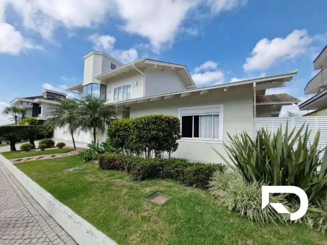 Casa / Sobrado em Condomínio para Venda em Joinville/SC Boa Vista 6 Quartos