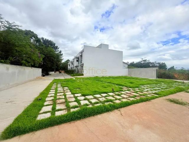 Casa / Sobrado em Condomínio para Venda em Joinville/SC Floresta 3 Quartos