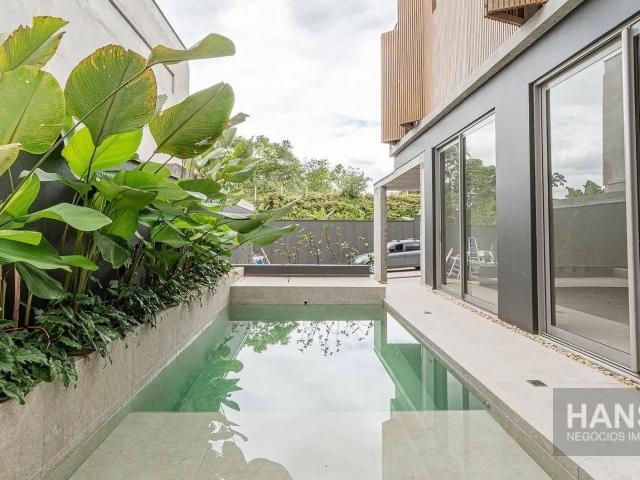 Casa / Sobrado em Condomínio para Venda em Joinville/SC Glória 4 Quartos