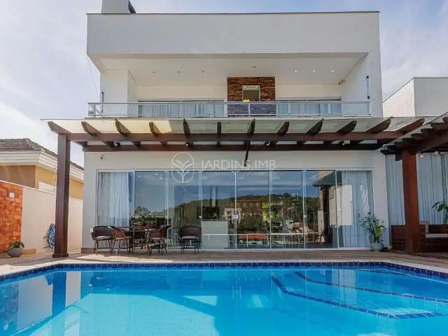 Casa / Sobrado em Condomínio para Venda em Joinville/SC Glória 5 Quartos