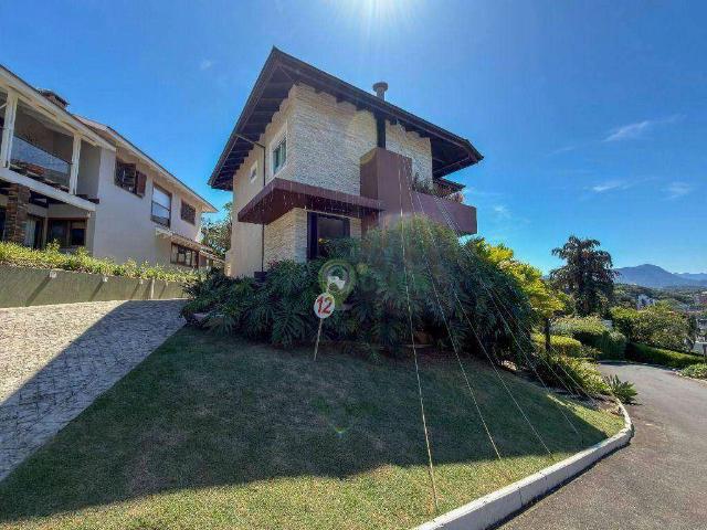 Casa / Sobrado em Condomínio para Venda em Joinville/SC Glória 5 Quartos