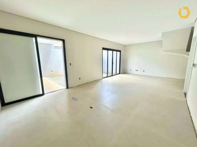 Casa / Sobrado em Condomínio para Venda em Joinville/SC Glória 3 Quartos