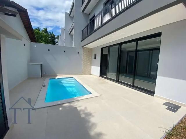 Casa / Sobrado em Condomínio para Venda em Joinville/SC Glória 3 Quartos