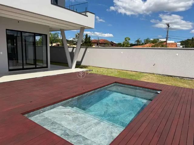 Casa / Sobrado em Condomínio para Venda em Joinville/SC Glória 3 Quartos