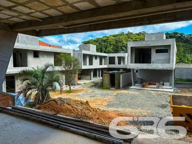 Casa / Sobrado em Condomínio para Venda em Joinville/SC Glória 3 Quartos
