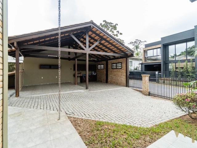 Casa / Sobrado em Condomínio para Venda em Joinville/SC Glória 3 Quartos