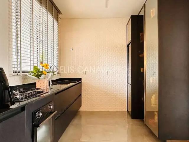 Casa / Sobrado em Condomínio para Venda em Joinville/SC Glória 3 Quartos