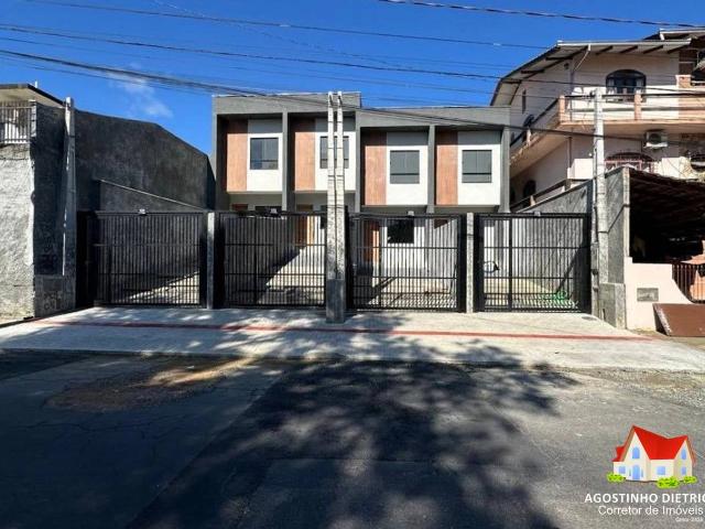 Casa / Sobrado em Condomínio para Venda em Joinville/SC Iririú 2 Quartos