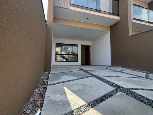 Casa / Sobrado em Condomínio para Venda em Joinville/SC Jardim Iririú 3 Quartos
