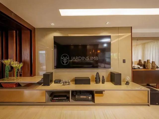 Casa / Sobrado em Condomínio para Venda em Joinville/SC Saguaçu 4 Quartos
