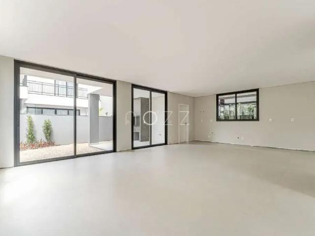 Casa / Sobrado em Condomínio para Venda em Joinville/SC Vila Nova 4 Quartos