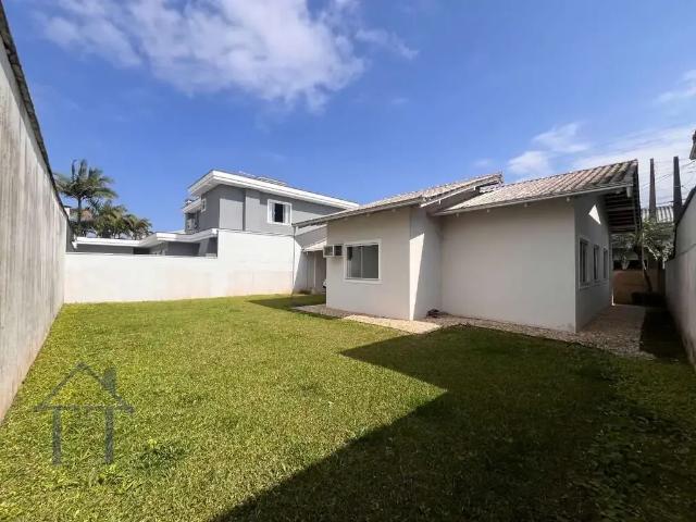 Casa / Sobrado em Condomínio para Venda em Joinville/SC Vila Nova 3 Quartos