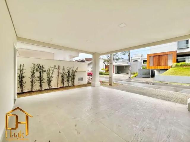Casa / Sobrado em Condomínio para Venda em Joinville/SC Vila Nova 3 Quartos