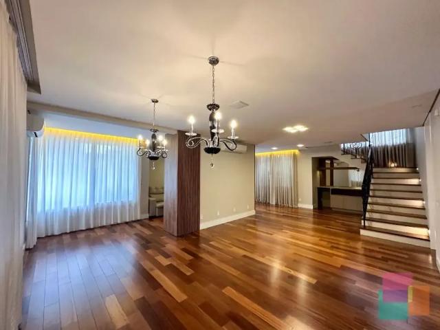 Casa / Sobrado em Condomínio para Venda em Joinville/SC Vila Nova 3 Quartos