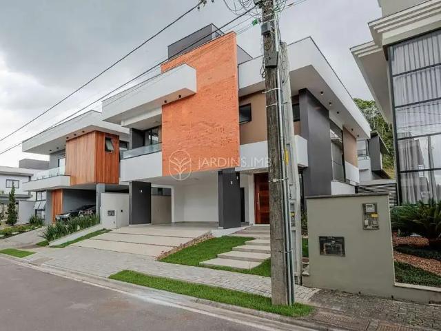 Casa / Sobrado em Condomínio para Venda em Joinville/SC Vila Nova 3 Quartos