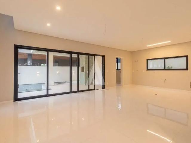 Casa / Sobrado em Condomínio para Venda em Joinville/SC Vila Nova 3 Quartos