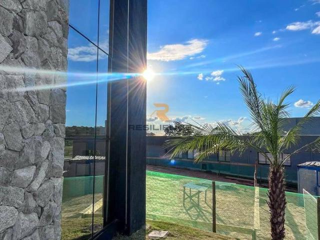 Casa / Sobrado em Condomínio para Venda em Lagoa Santa/MG Gran Royalle 4 Quartos