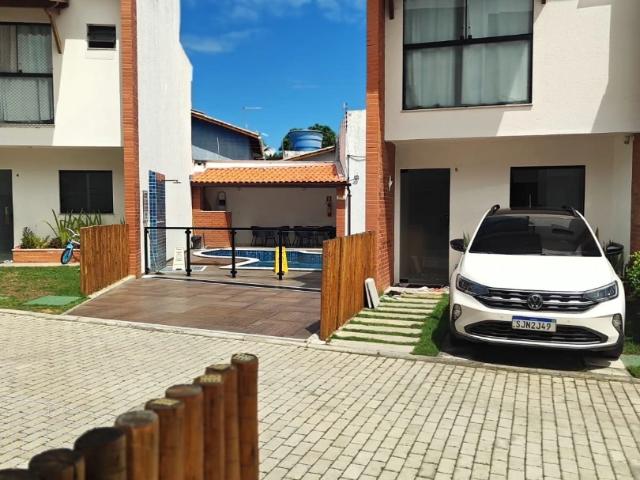 Casa / Sobrado em Condomínio para Venda em Lauro de Freitas/BA Vila Praiana 3 Quartos