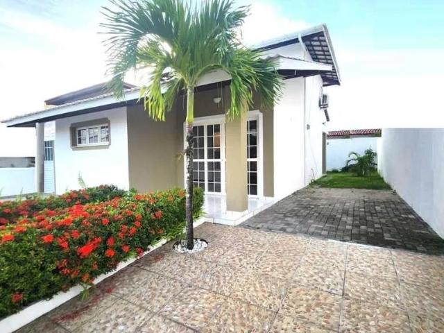 Casa / Sobrado em Condomínio para Venda em Lauro de Freitas/BA Vilas do Atlantico 3 Quartos