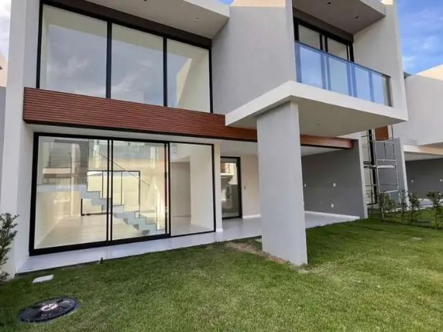 Casa / Sobrado em Condomínio para Venda em Lauro de Freitas/BA Vilas do Atlantico 4 Quartos