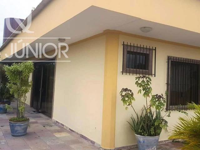 Casa / Sobrado em Condomínio para Venda em Lauro de Freitas/BA Vilas do Atlantico 4 Quartos