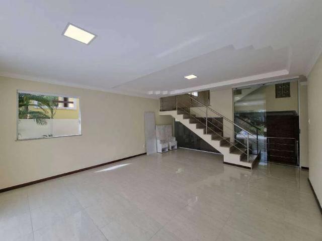 Casa / Sobrado em Condomínio para Venda em Lauro de Freitas/BA Vilas do Atlantico 4 Quartos