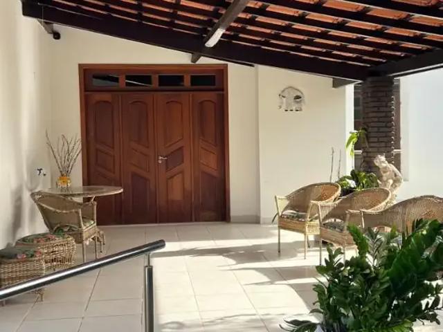 Casa / Sobrado em Condomínio para Venda em Lauro de Freitas/BA Vilas do Atlantico 4 Quartos