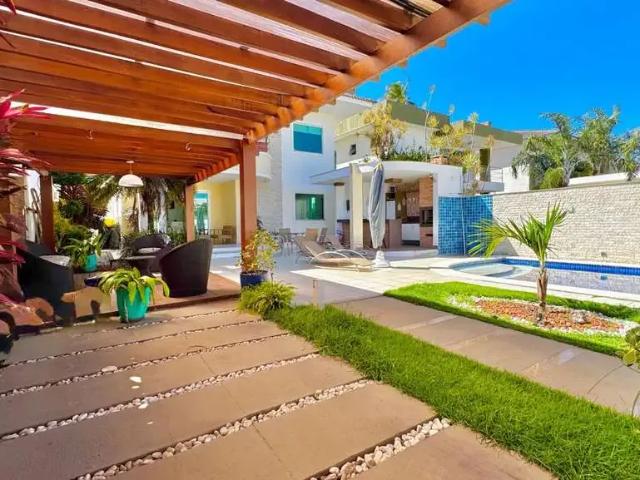 Casa / Sobrado em Condomínio para Venda em Lauro de Freitas/BA Vilas do Atlantico 4 Quartos