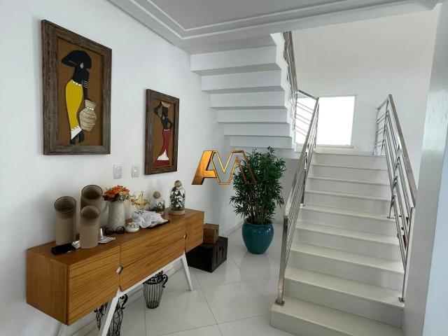 Casa / Sobrado em Condomínio para Venda em Lauro de Freitas/BA Vilas do Atlantico 5 Quartos