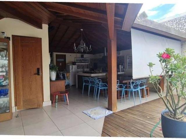 Casa / Sobrado em Condomínio para Venda em Lauro de Freitas/BA Vilas do Atlantico 5 Quartos