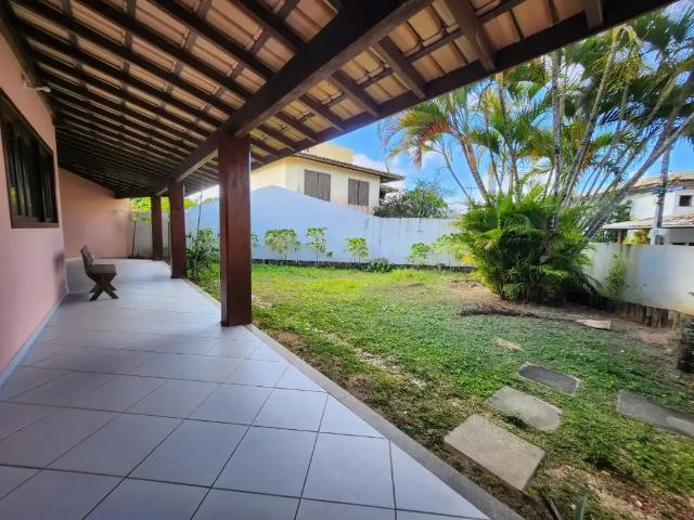 Casa / Sobrado em Condomínio para Venda em Lauro de Freitas/BA Vilas do Atlantico 5 Quartos