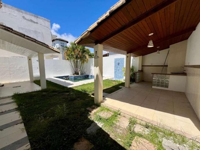 Casa / Sobrado em Condomínio para Venda em Lauro de Freitas/BA Vilas do Atlantico 5 Quartos