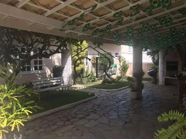 Casa / Sobrado em Condomínio para Venda em Lauro de Freitas/BA Vilas do Atlantico 5 Quartos