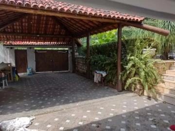 Casa / Sobrado em Condomínio para Venda em Lauro de Freitas/BA Alto do Picuaia 4 Quartos