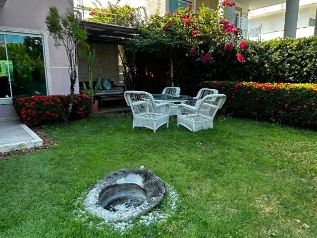 Casa / Sobrado em Condomínio para Venda em Lauro de Freitas/BA Atlântico Norte 5 Quartos