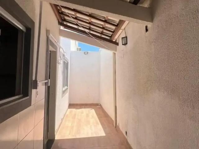 Casa / Sobrado em Condomínio para Venda em Lauro de Freitas/BA Buraquinho 3 Quartos