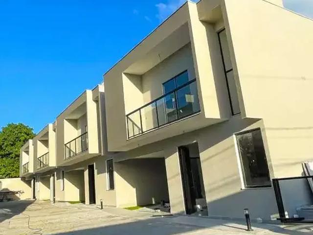 Casa / Sobrado em Condomínio para Venda em Lauro de Freitas/BA Buraquinho 3 Quartos