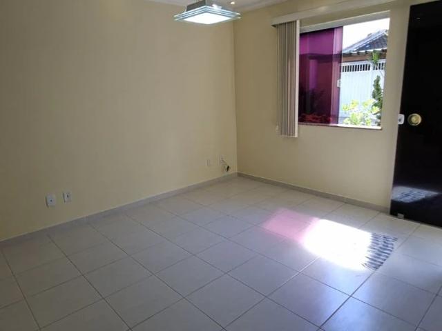 Casa / Sobrado em Condomínio para Venda em Lauro de Freitas/BA Buraquinho 4 Quartos