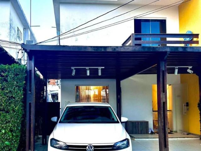 Casa / Sobrado em Condomínio para Venda em Lauro de Freitas/BA Buraquinho 4 Quartos