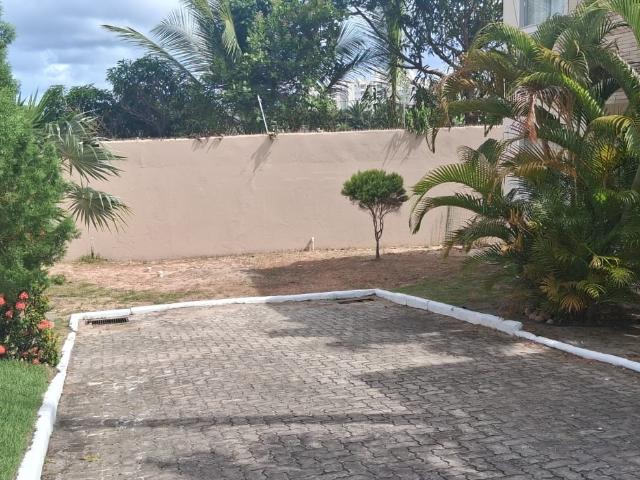 Casa / Sobrado em Condomínio para Venda em Lauro de Freitas/BA Buraquinho 4 Quartos