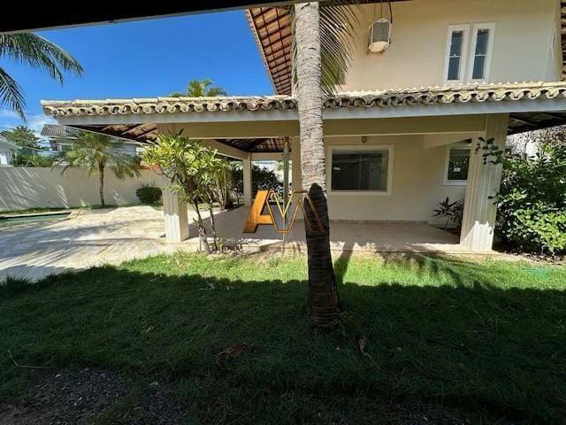 Casa / Sobrado em Condomínio para Venda em Lauro de Freitas/BA Buraquinho 4 Quartos