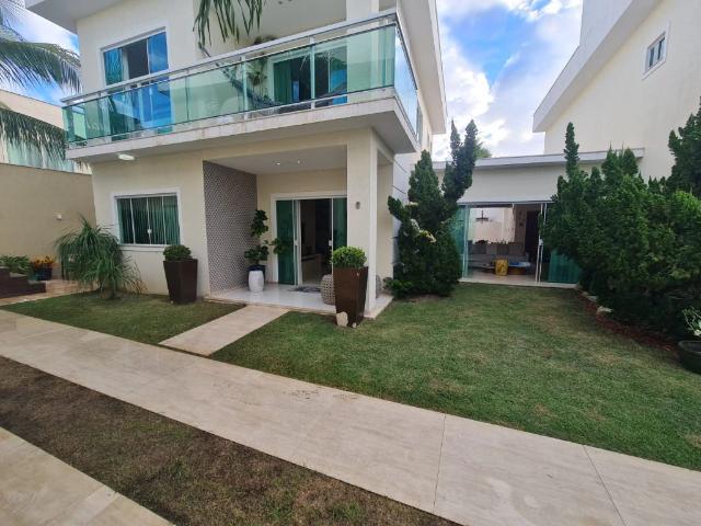 Casa / Sobrado em Condomínio para Venda em Lauro de Freitas/BA Buraquinho 4 Quartos