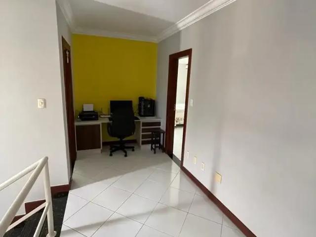 Casa / Sobrado em Condomínio para Venda em Lauro de Freitas/BA Buraquinho 5 Quartos