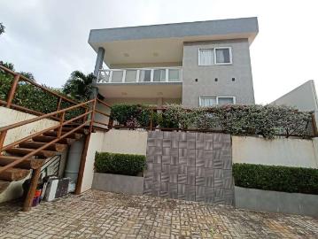 Casa / Sobrado em Condomínio para Venda em Lauro de Freitas/BA Caixa D'Água 4 Quartos