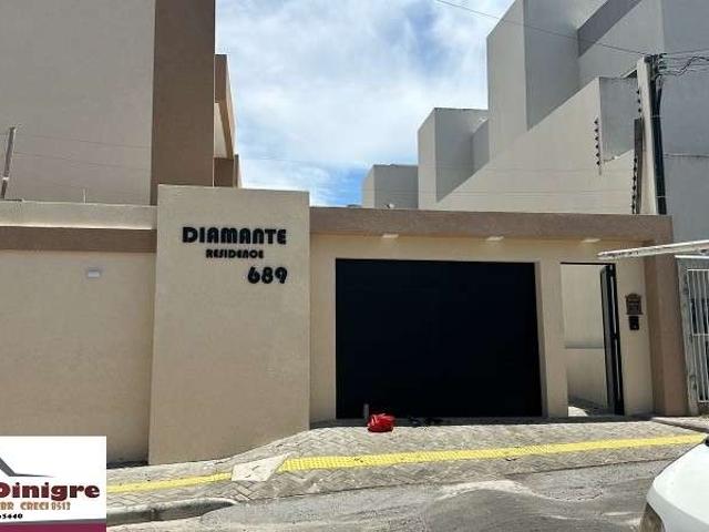 Casa / Sobrado em Condomínio para Venda em Lauro de Freitas/BA Centro 3 Quartos