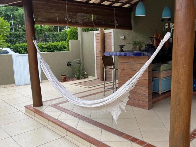 Casa / Sobrado em Condomínio para Venda em Lauro de Freitas/BA Centro 3 Quartos