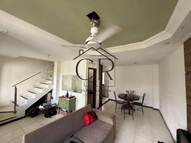 Casa / Sobrado em Condomínio para Venda em Lauro de Freitas/BA Centro 3 Quartos